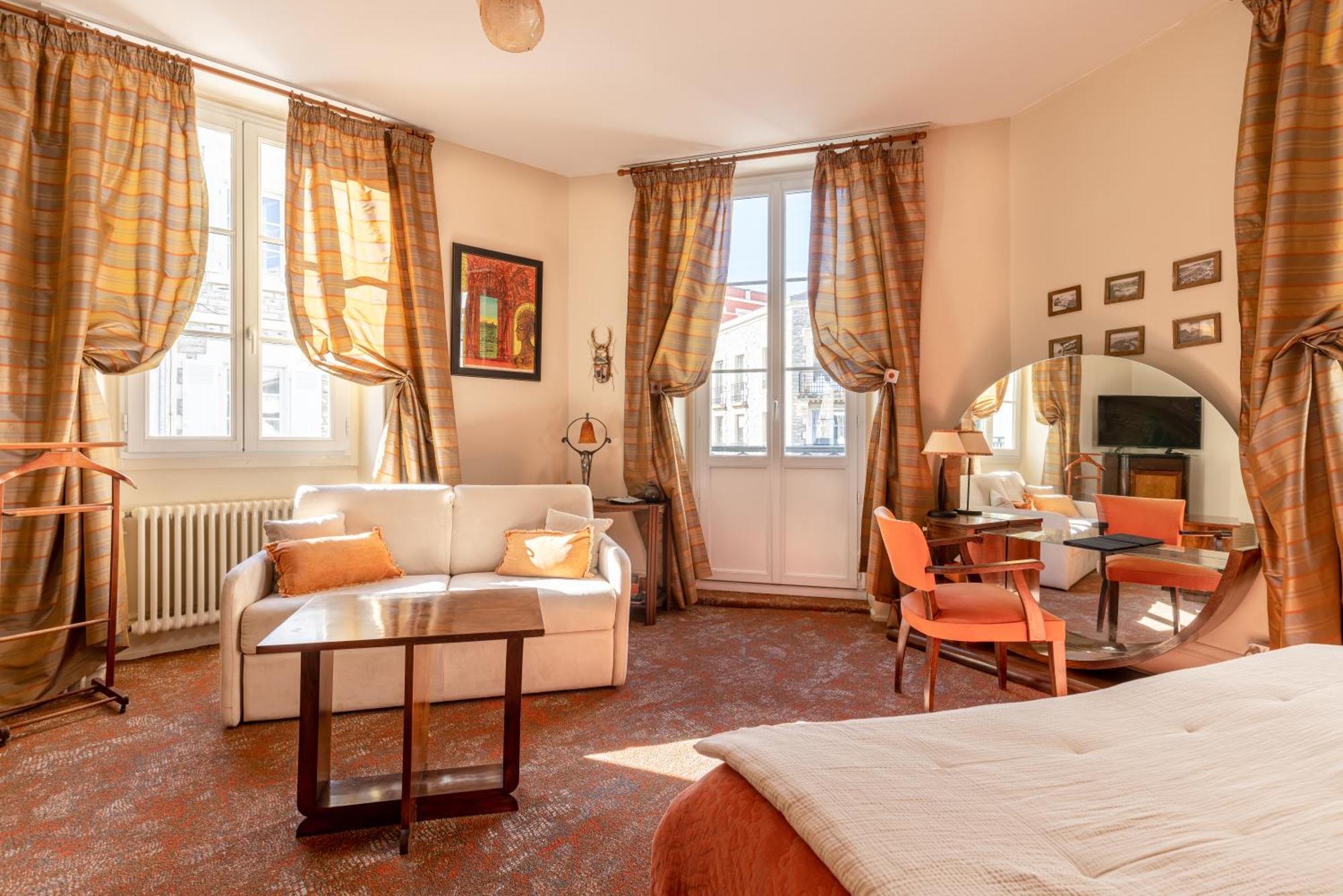 Maison Garnier Hotel De Charme Биарриц Экстерьер фото